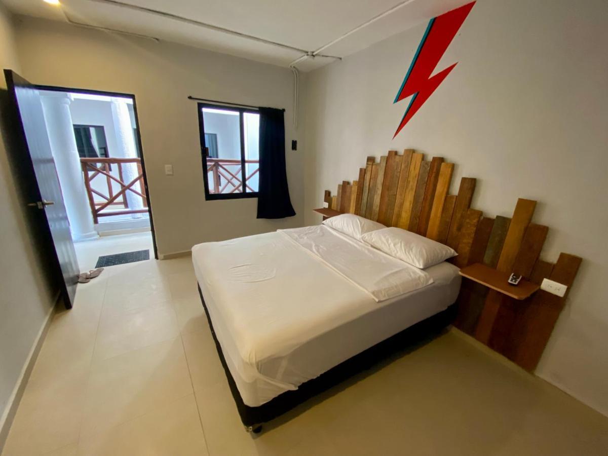 Why Not Rooftop Party Hostel 신데 델 카르멘 외부 사진