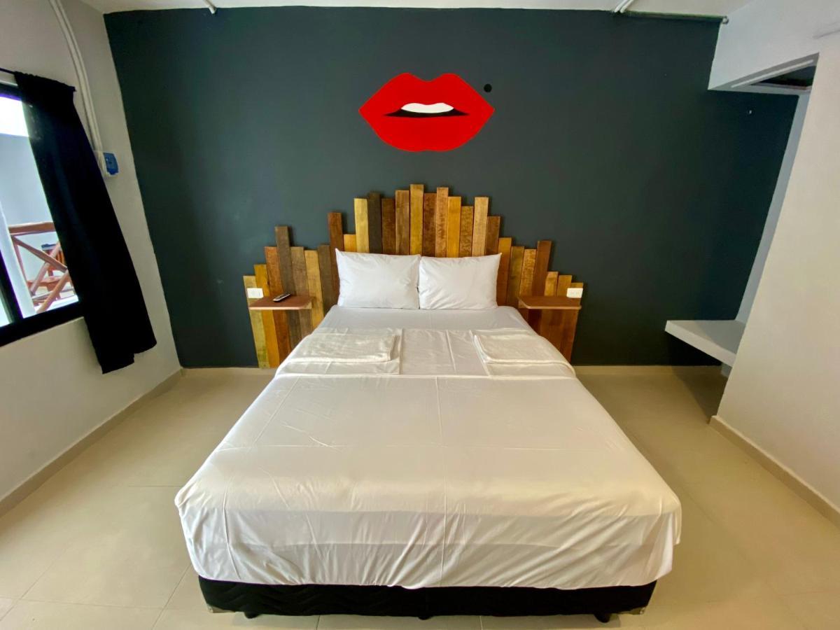 Why Not Rooftop Party Hostel 신데 델 카르멘 외부 사진