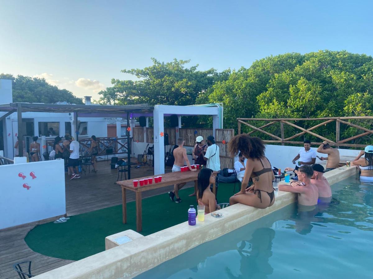 Why Not Rooftop Party Hostel 신데 델 카르멘 외부 사진